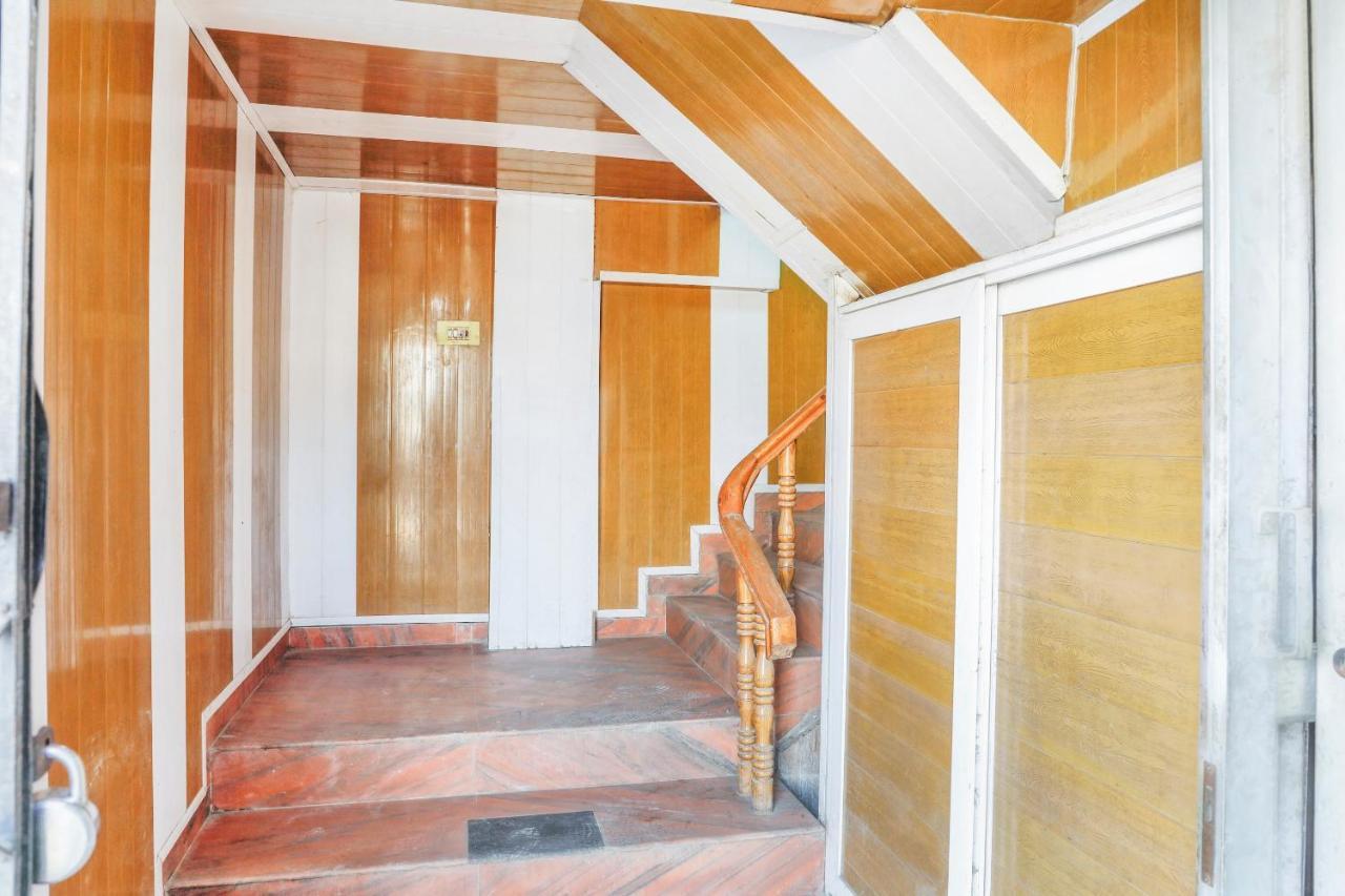 Oyo 72225 Hotel Dilshan Srīnagar エクステリア 写真