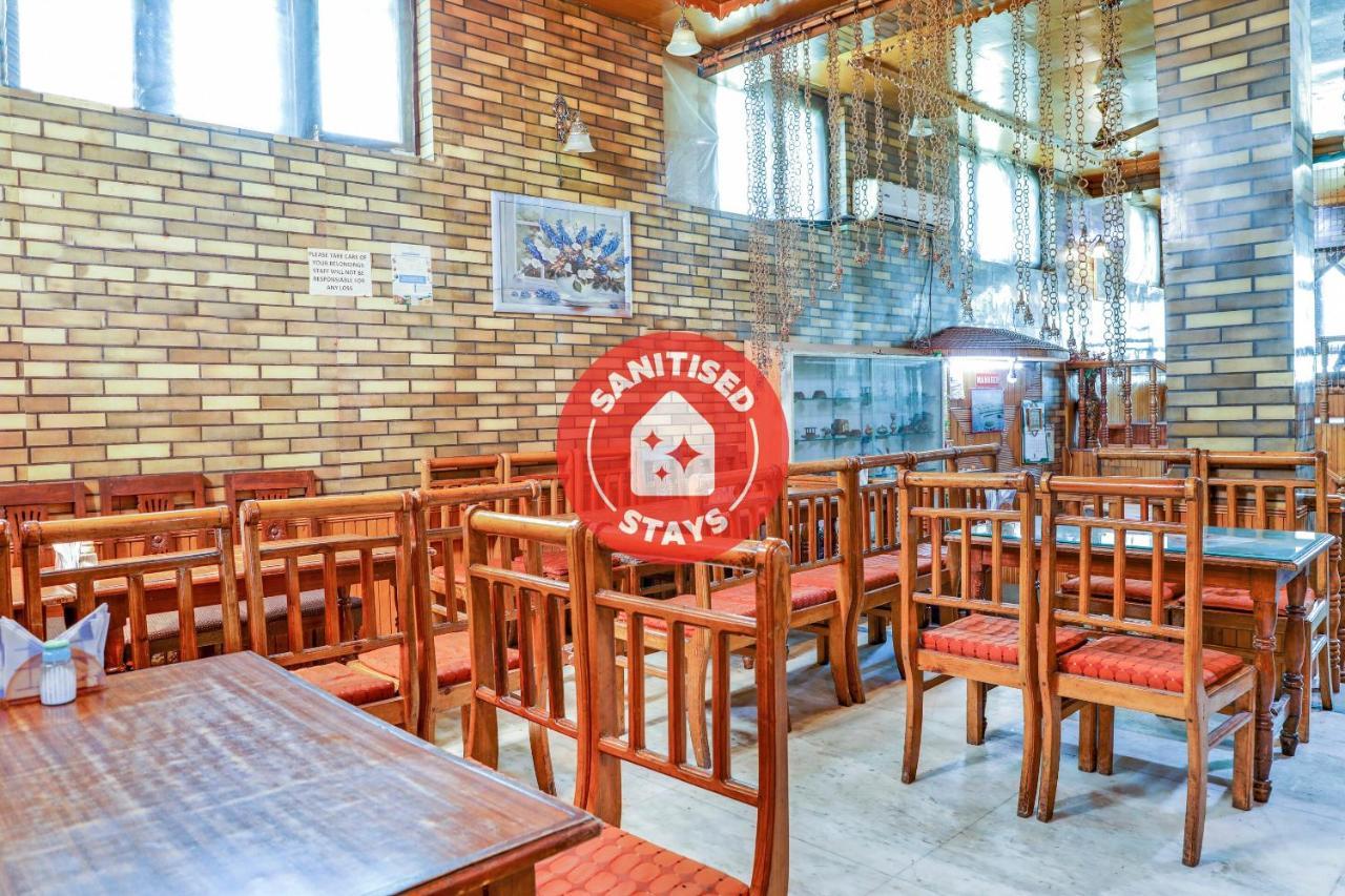 Oyo 72225 Hotel Dilshan Srīnagar エクステリア 写真