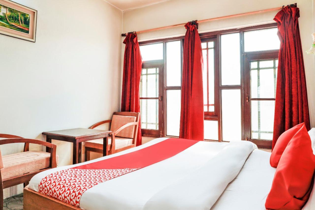Oyo 72225 Hotel Dilshan Srīnagar エクステリア 写真